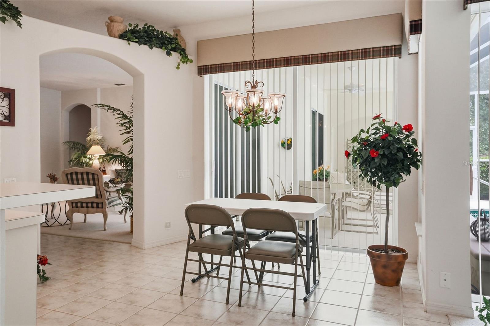 REGENCY OAKS - Residential