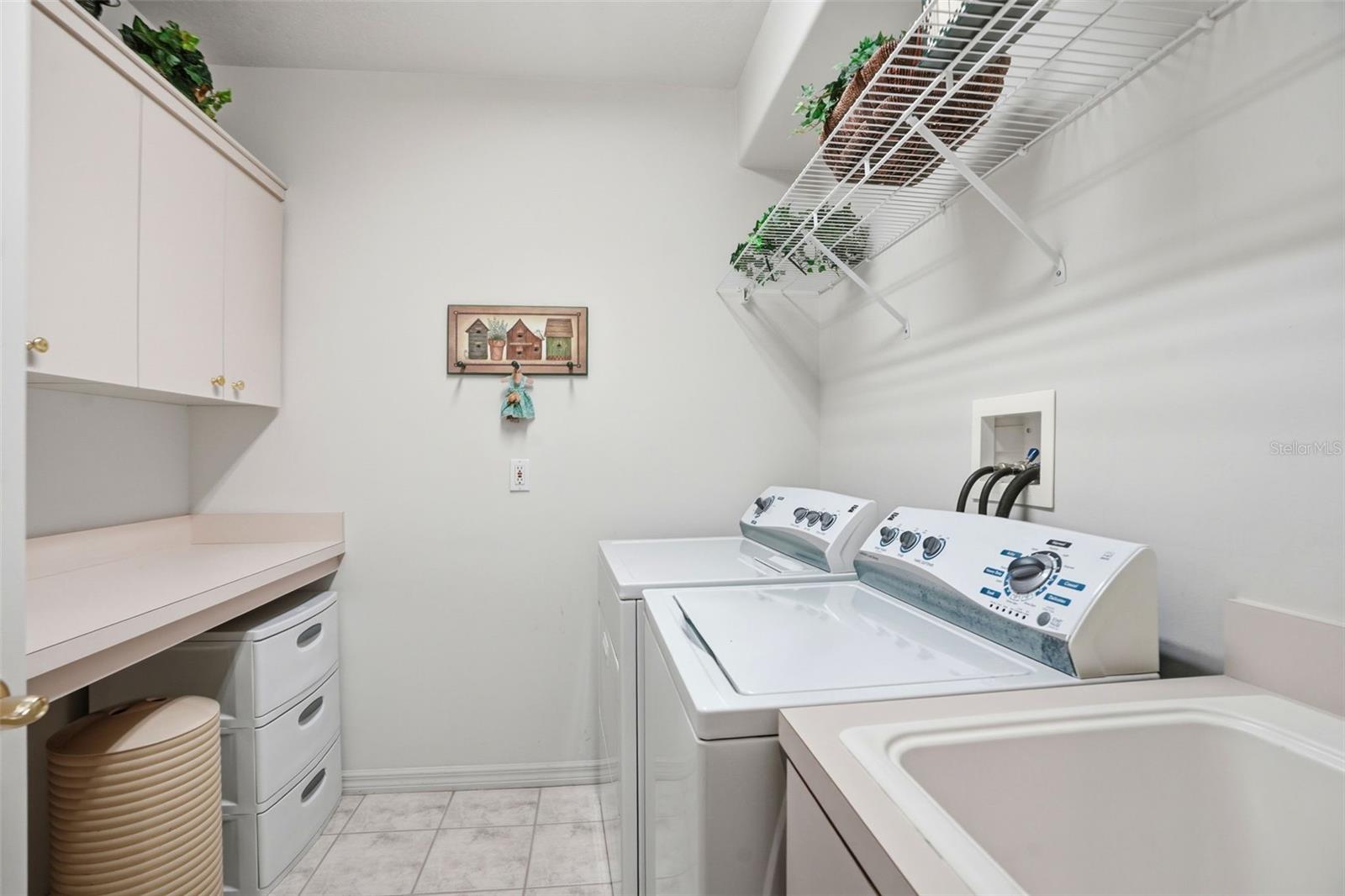 REGENCY OAKS - Residential