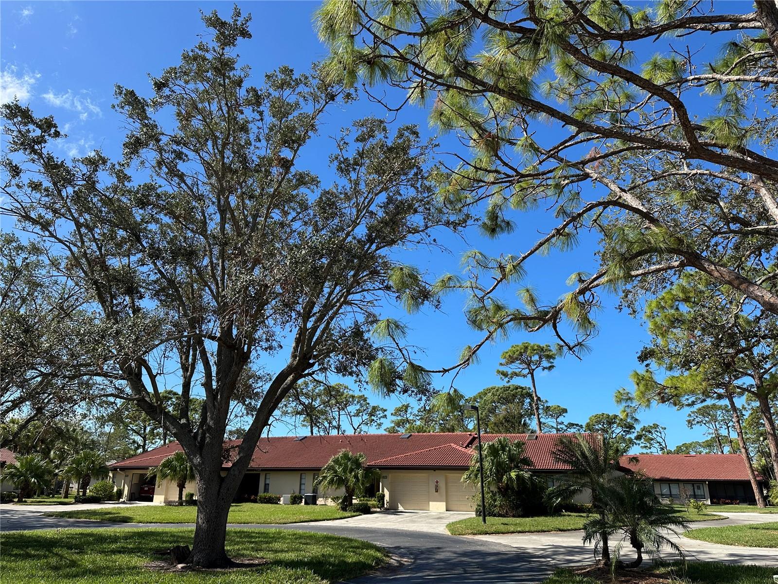 Location! Only a seven minute drive to Crescent Beach Siesta Key! High and Dry! Let the demand for seasonal rentals benefit you. Fabulous neighborhood in a lush tropical setting. Many amenities, including a Pickleball court. Resort style heated pool, hot tub. Putting Green, Tennis Courts. Clubhouse with kitchen and private meeting room, Library and more! This bright and sunny end unit is situated on a green belt expanse making the lanai super private. Lots of windows, bringing the sunshine in. Beautiful ceramic tile flooring throughout. Neutral paint and newer appliances. Cabinets are original this is where you get to choose and create. New air-conditioning system in 2018. Brand new hot water heater.