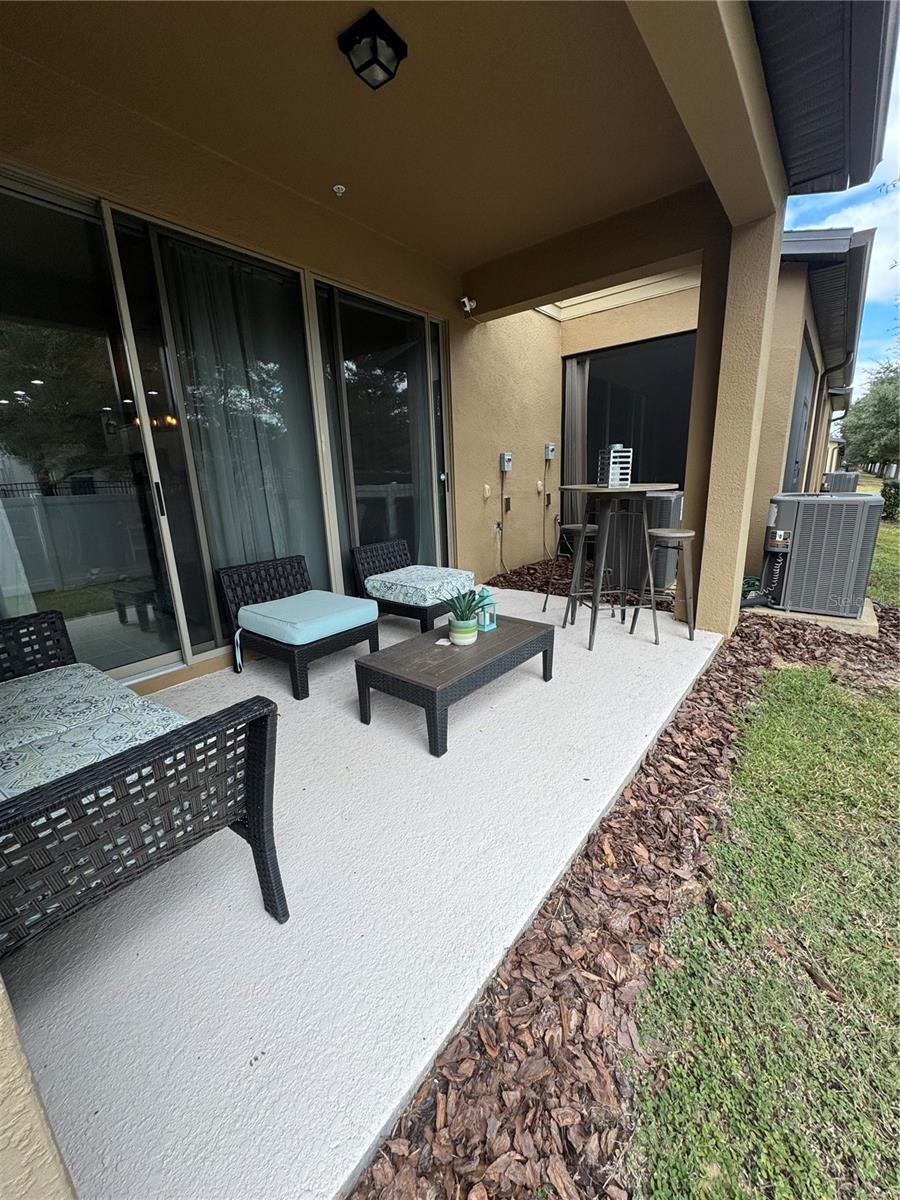 EMERSON NORTH TWNHMS - Residential Lease