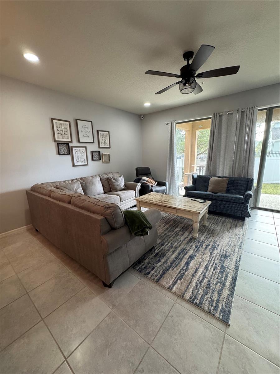 EMERSON NORTH TWNHMS - Residential Lease