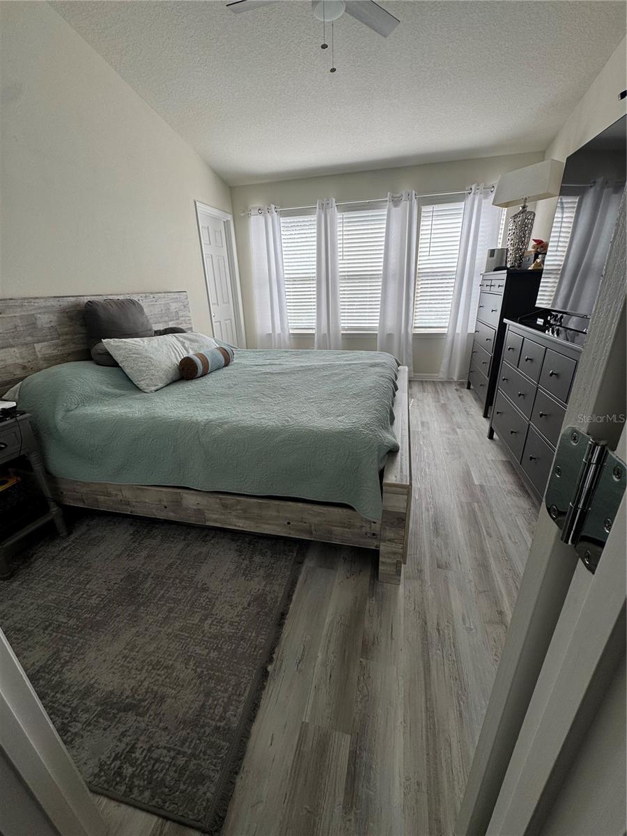 EMERSON NORTH TWNHMS - Residential Lease