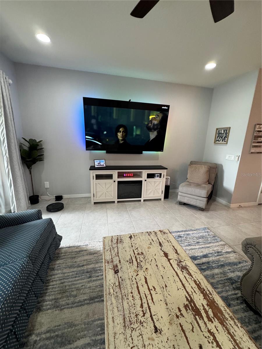 EMERSON NORTH TWNHMS - Residential Lease