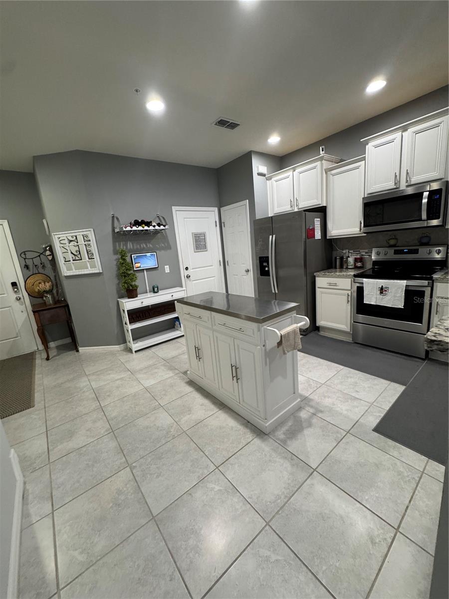 EMERSON NORTH TWNHMS - Residential Lease