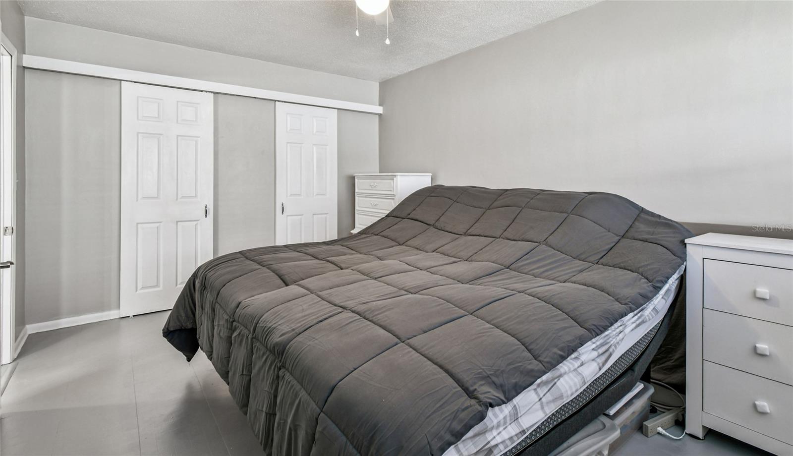 SHANGRI-LA - Residential