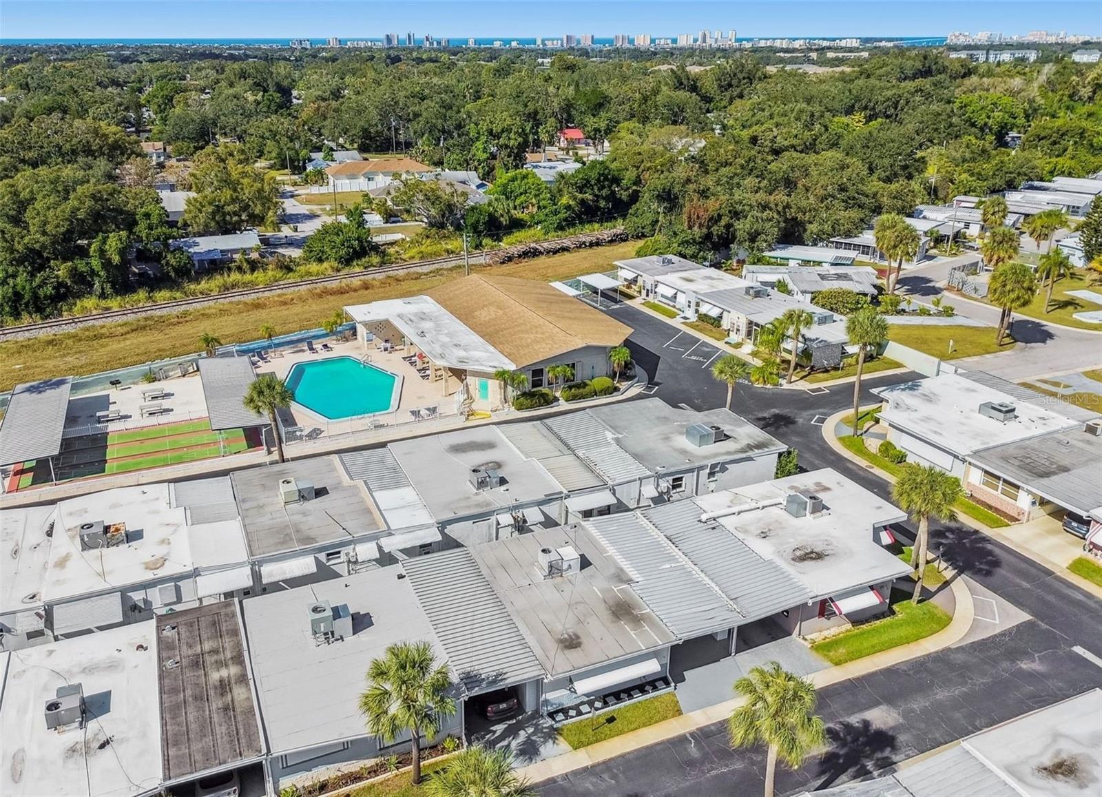 SHANGRI-LA - Residential