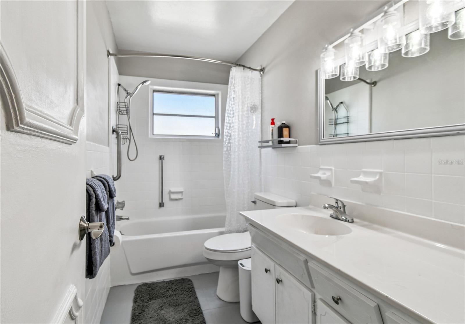 SHANGRI-LA - Residential