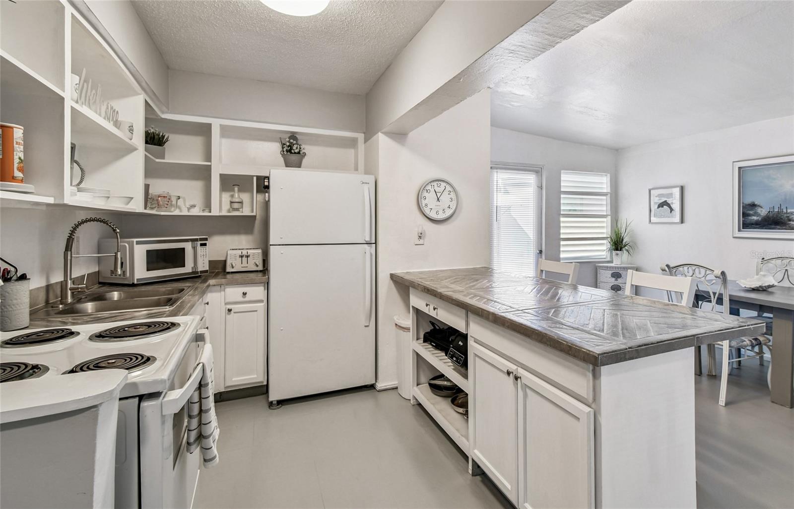 SHANGRI-LA - Residential