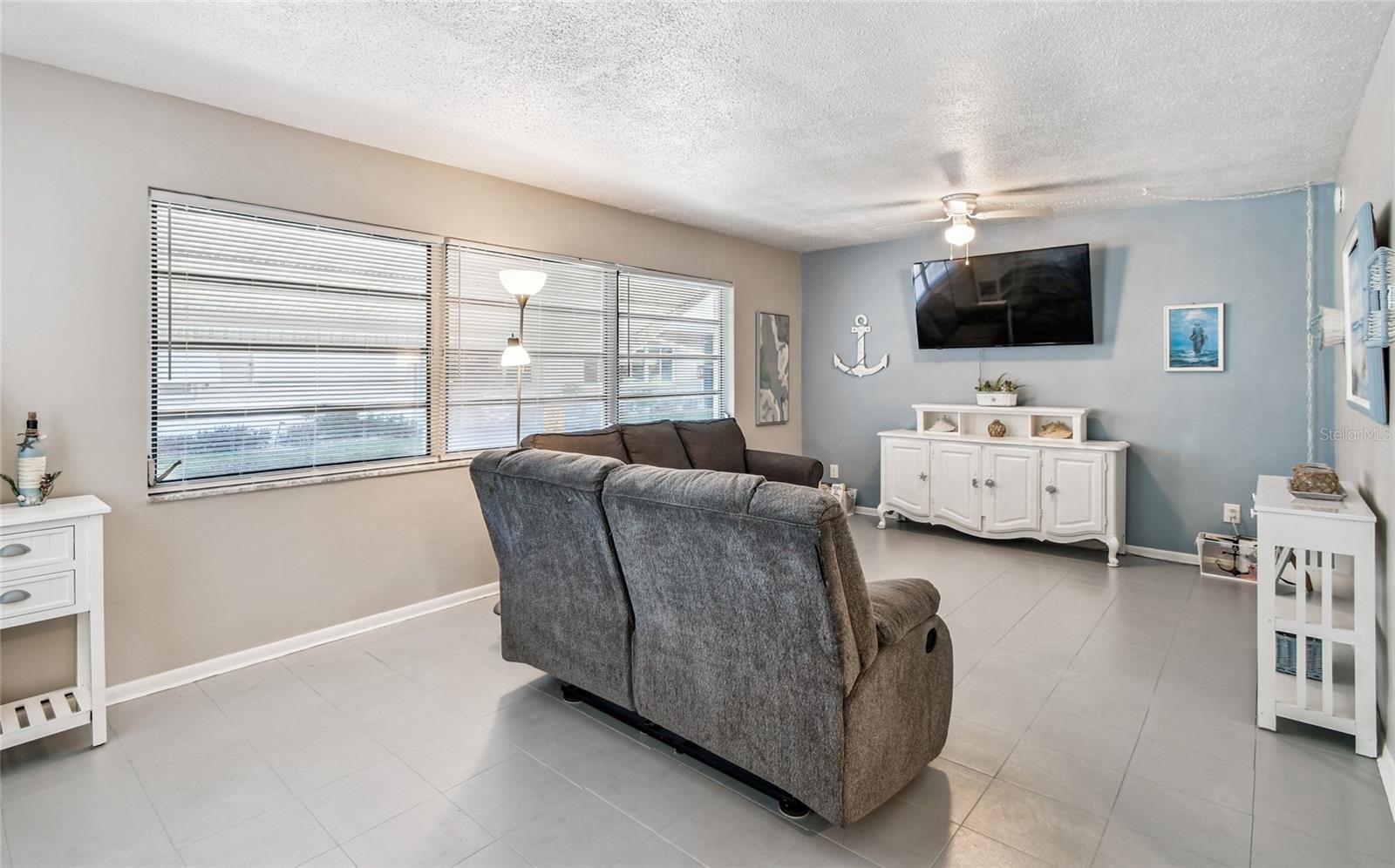 SHANGRI-LA - Residential