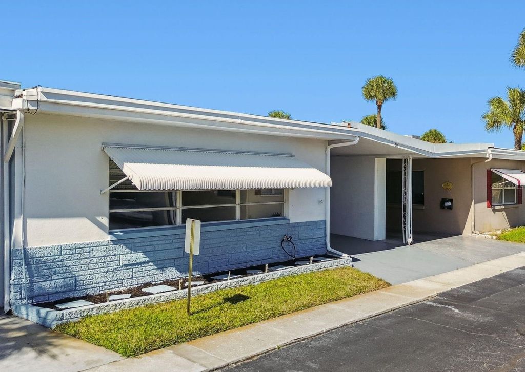 Photo of 250 Rosery Road NW #300, Largo, FL 33770 (MLS # L4957513)