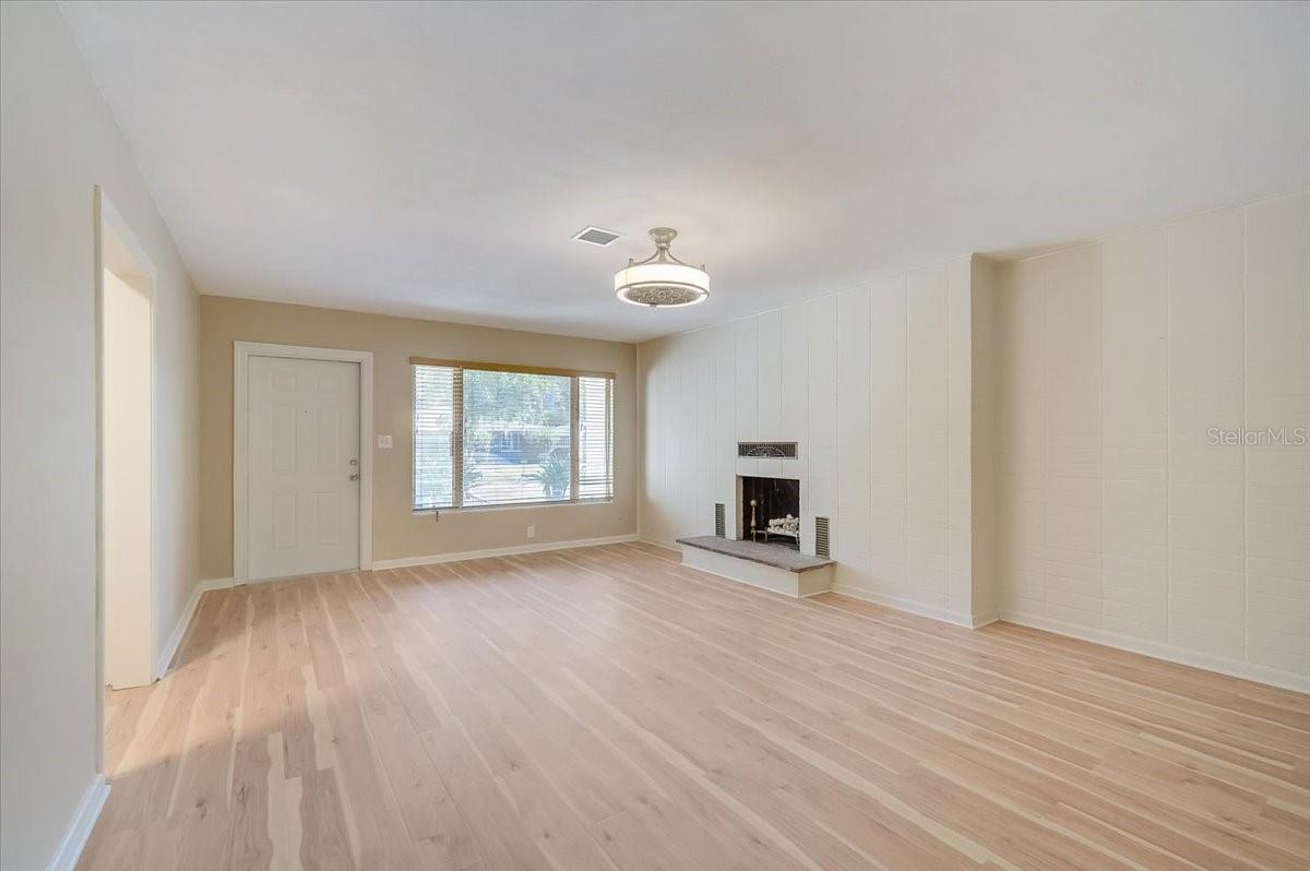 VALENCIA TERRACE REV - Residential Lease