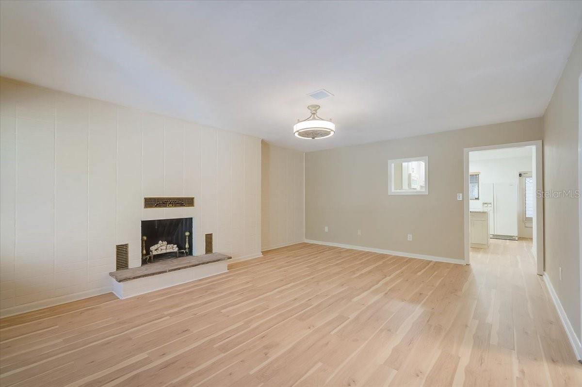VALENCIA TERRACE REV - Residential Lease