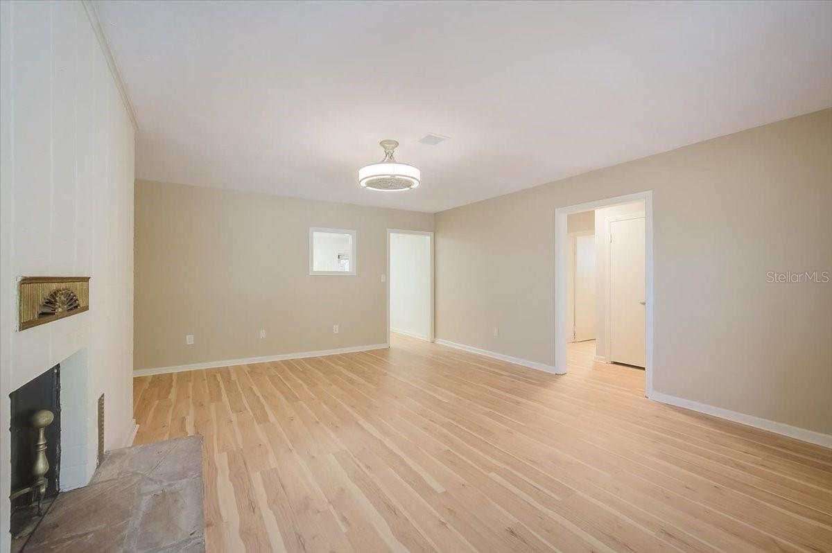 VALENCIA TERRACE REV - Residential Lease