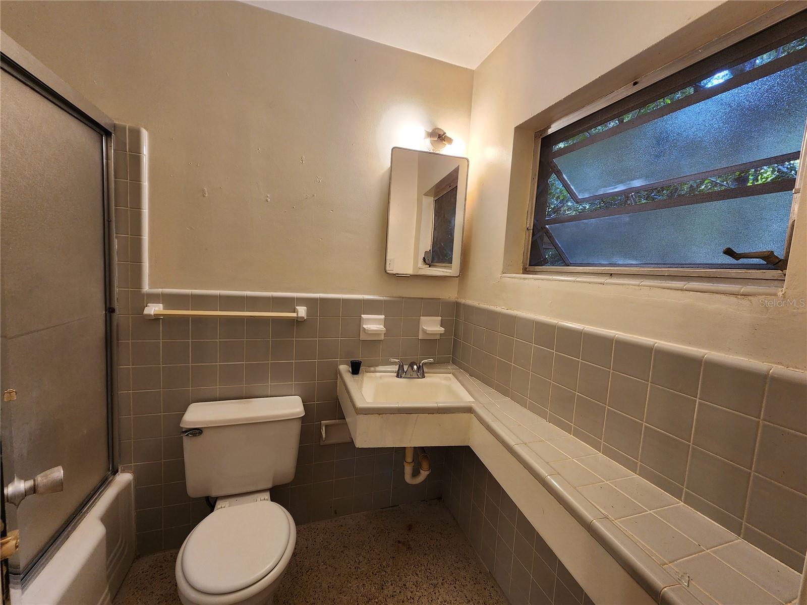 MASON MANOR - Residential Lease