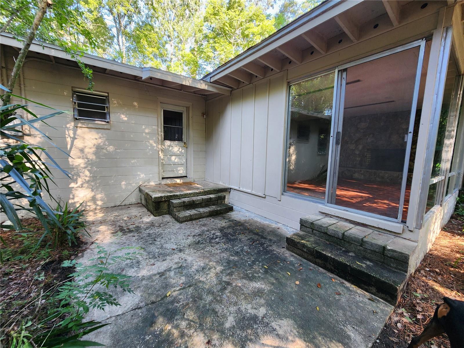 MASON MANOR - Residential Lease