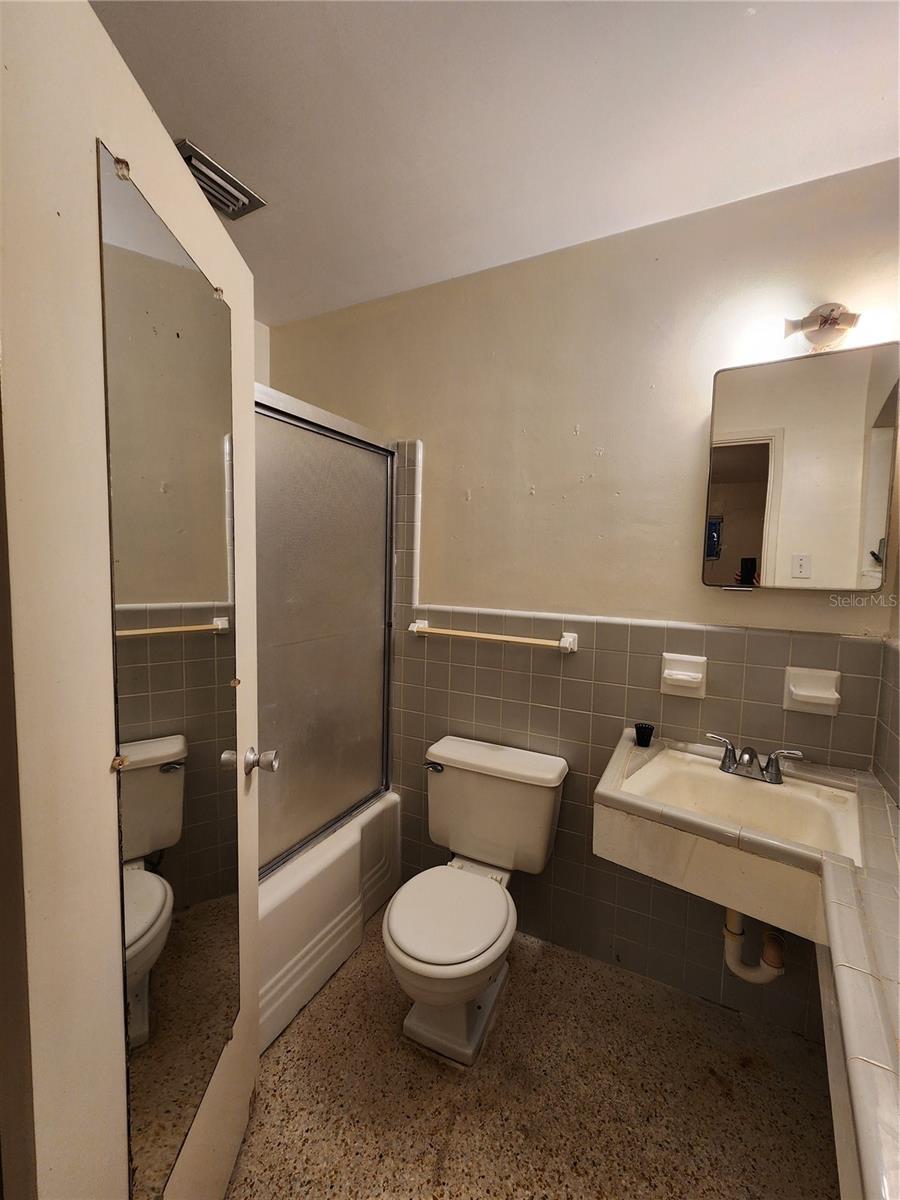 MASON MANOR - Residential Lease