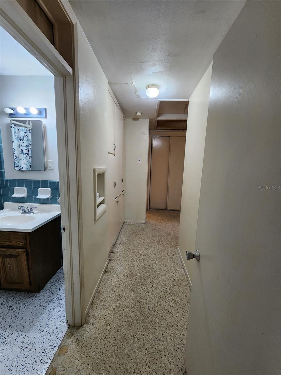 MASON MANOR - Residential Lease