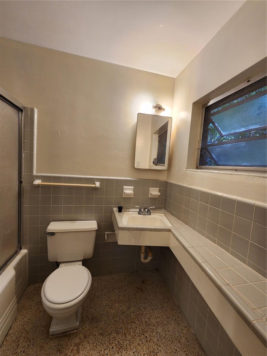 MASON MANOR - Residential Lease