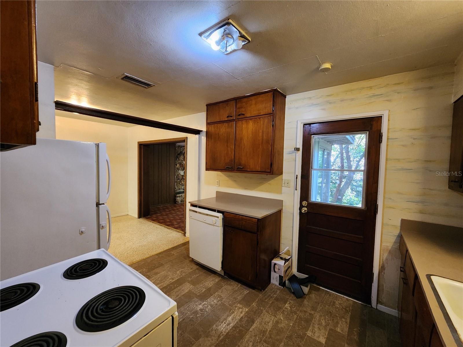 MASON MANOR - Residential Lease