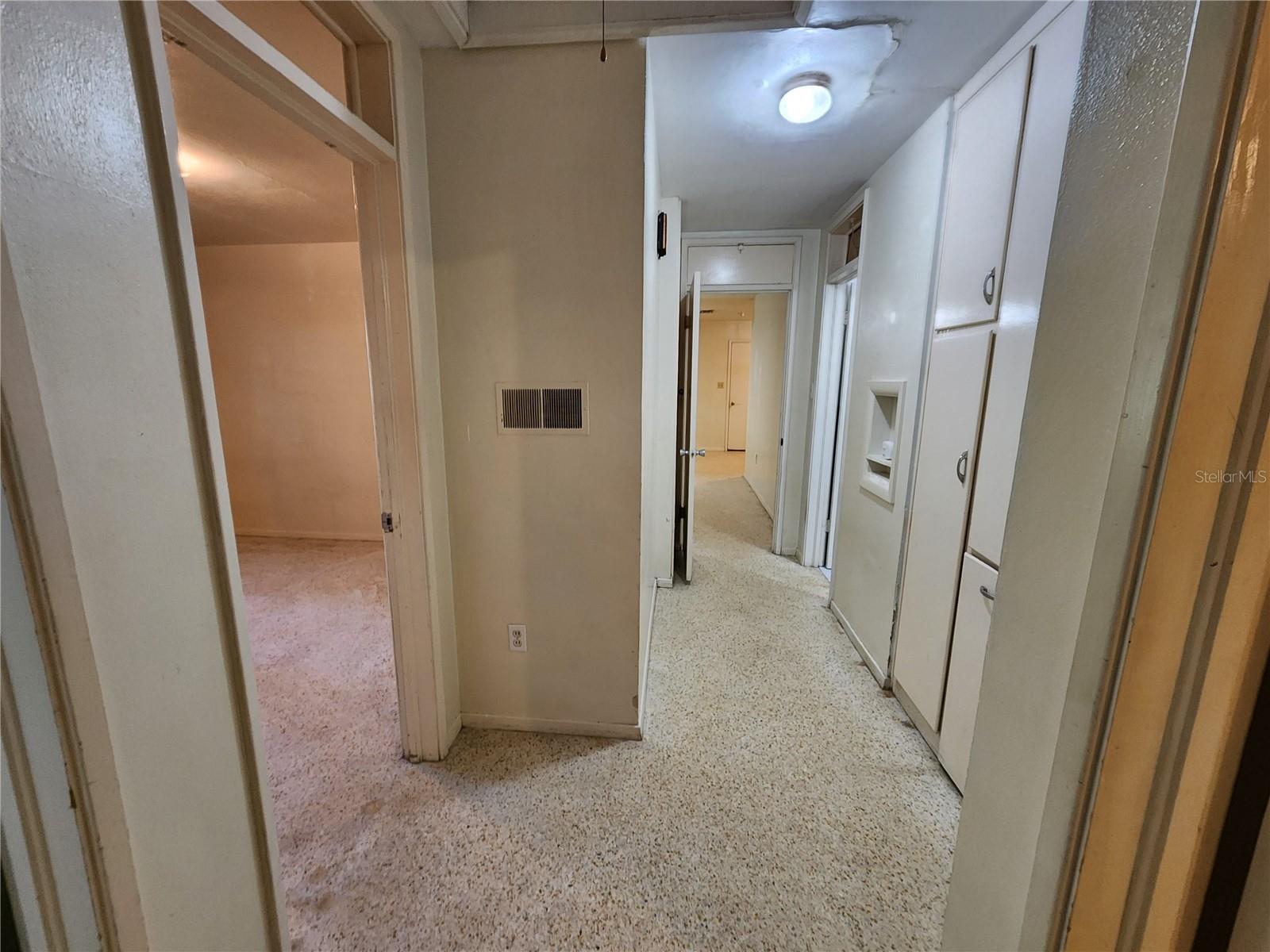 MASON MANOR - Residential Lease