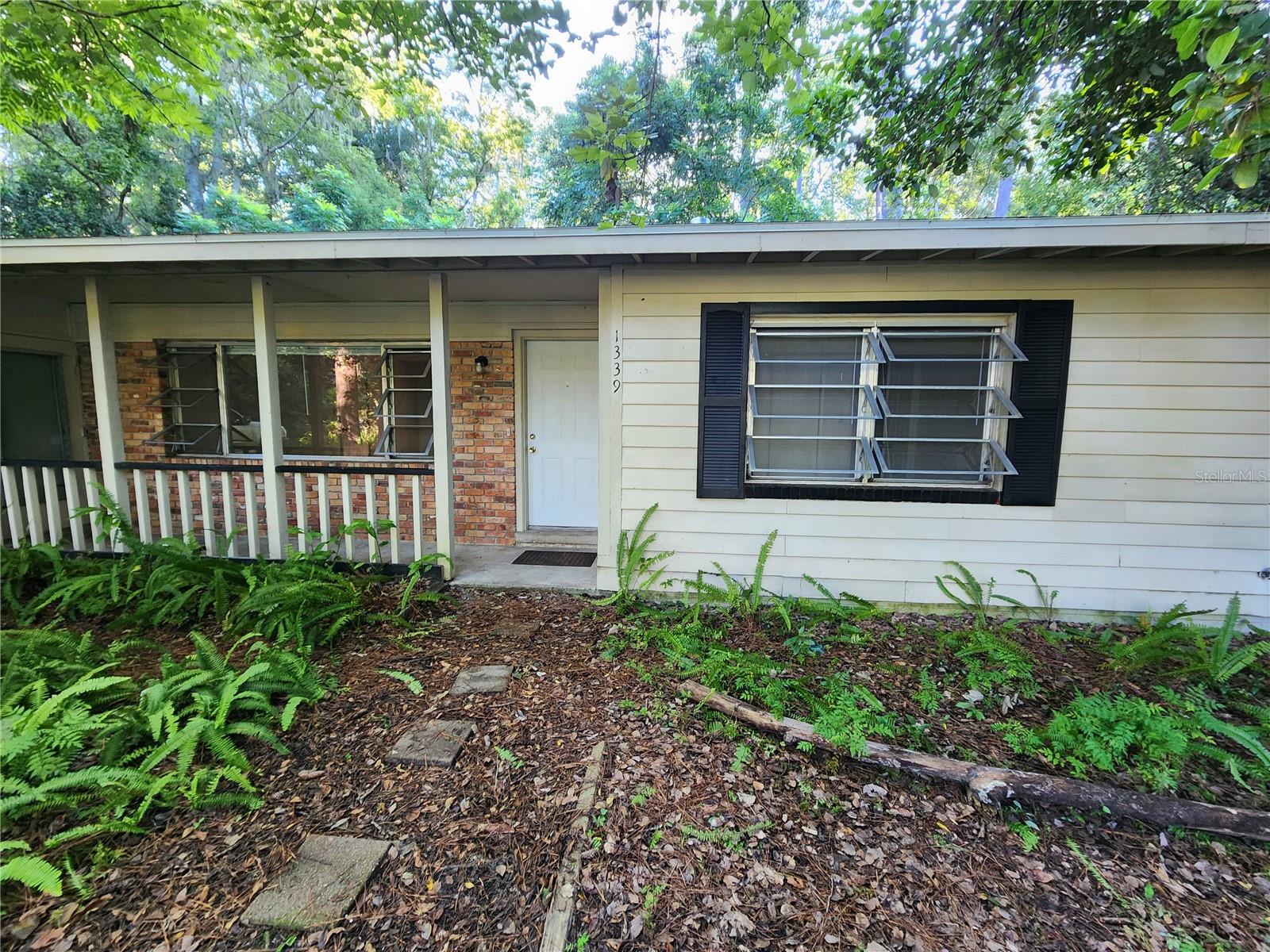 MASON MANOR - Residential Lease