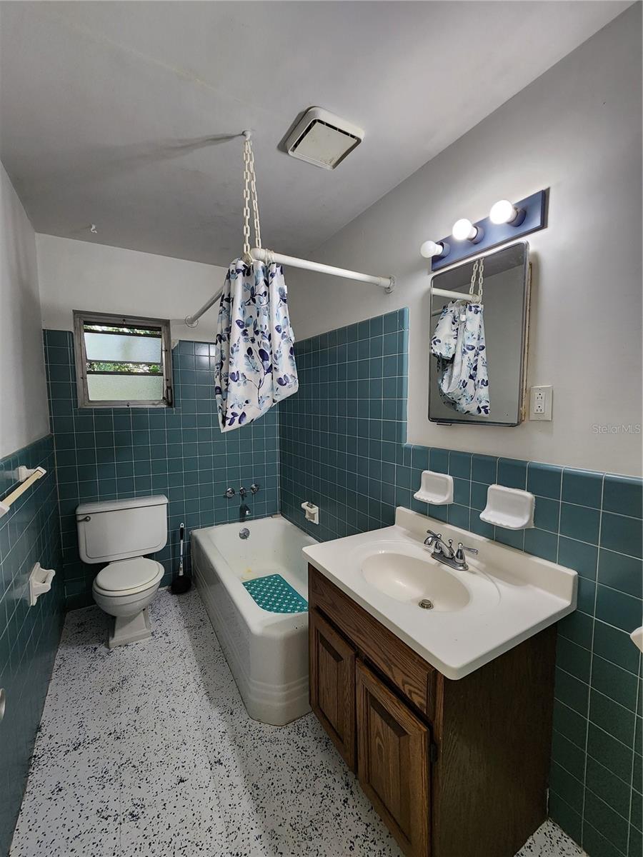 MASON MANOR - Residential Lease