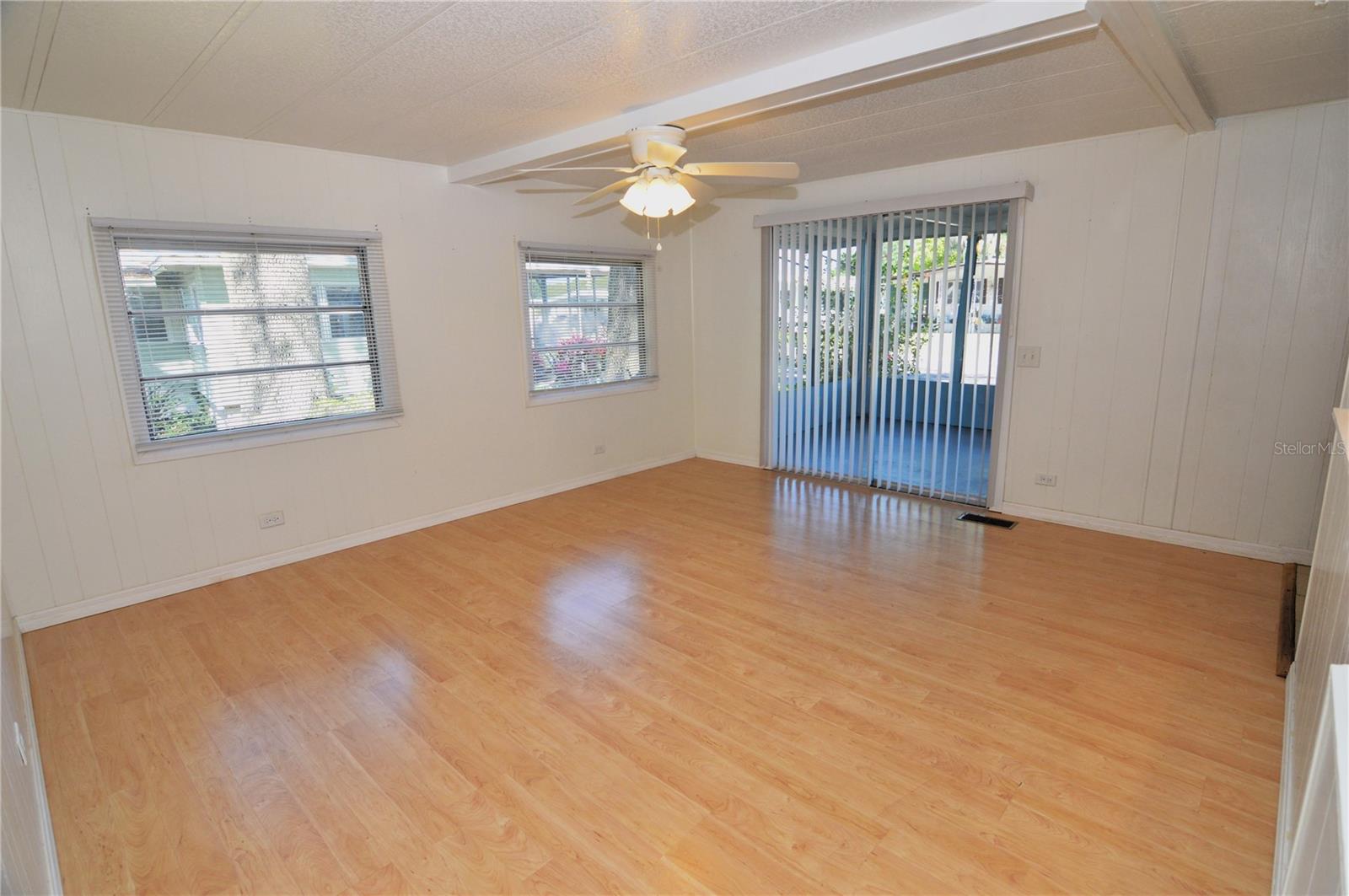 SHADY OAKS MOBILE MODULAR ESTATES - Residential