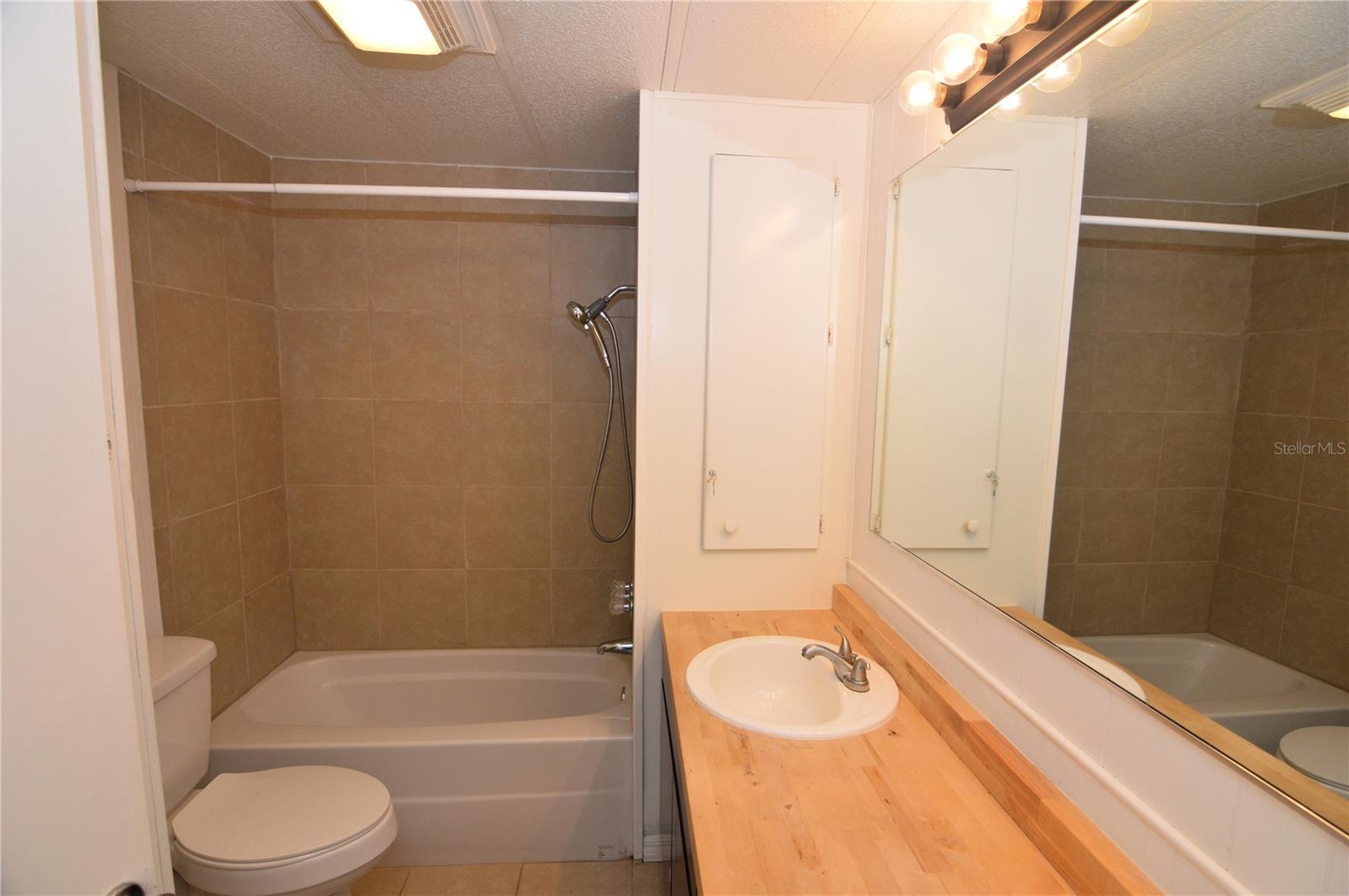 SHADY OAKS MOBILE MODULAR ESTATES - Residential