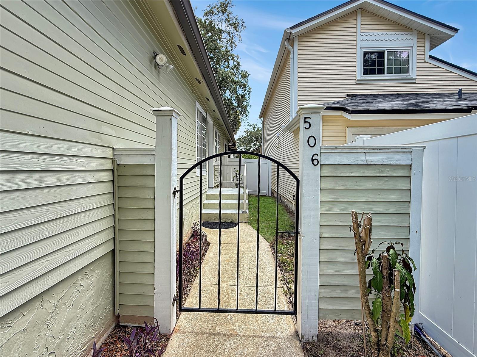 506 HARVARD PLACE