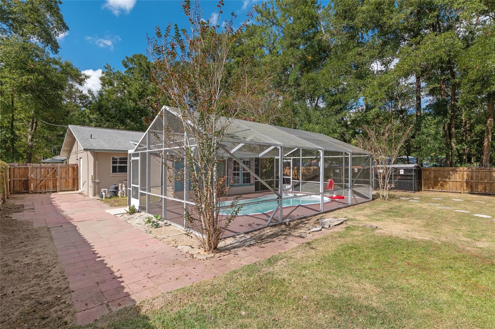 OCALA PARK ESTATE - Residential