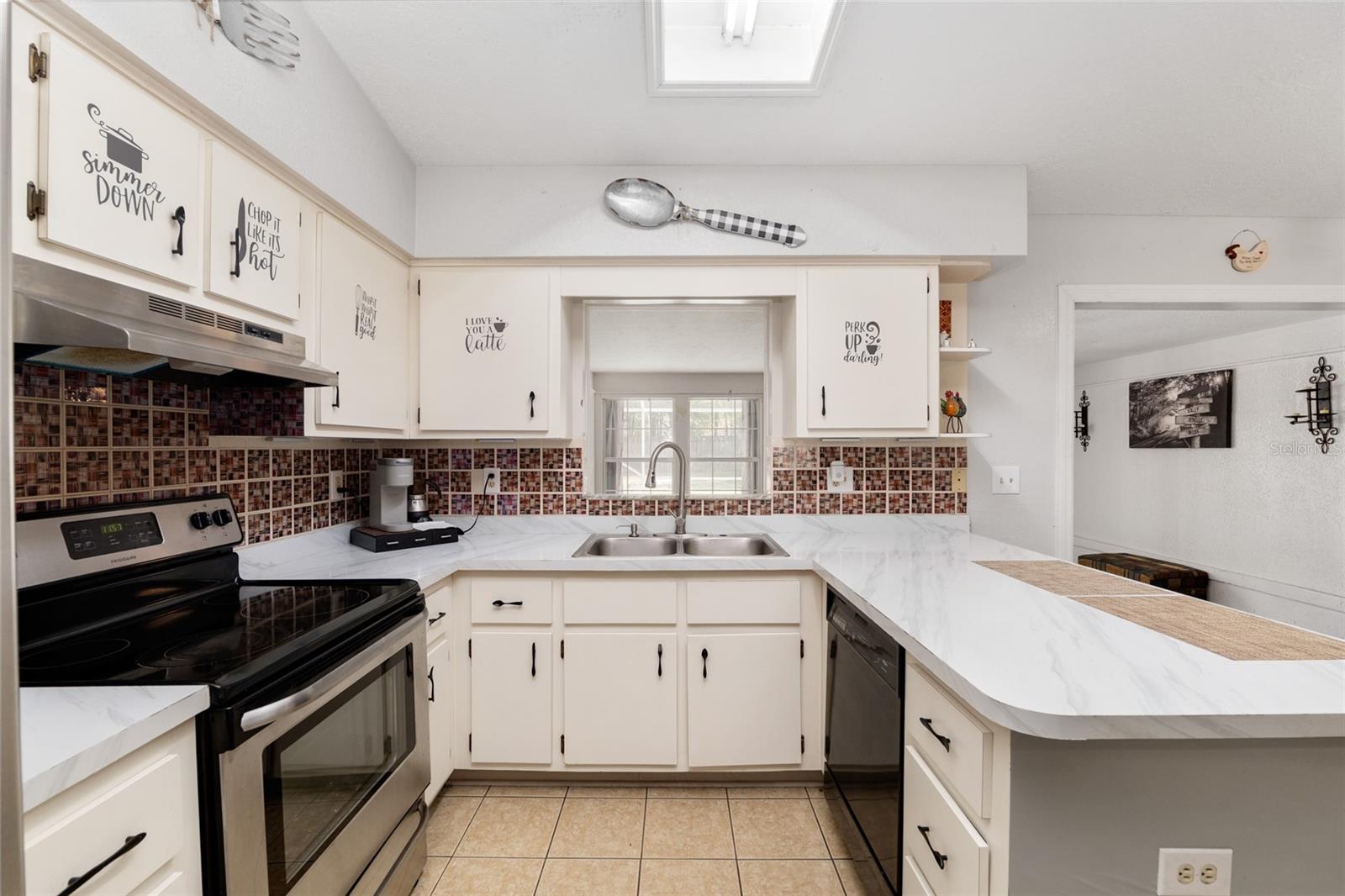 OCALA PARK ESTATE - Residential