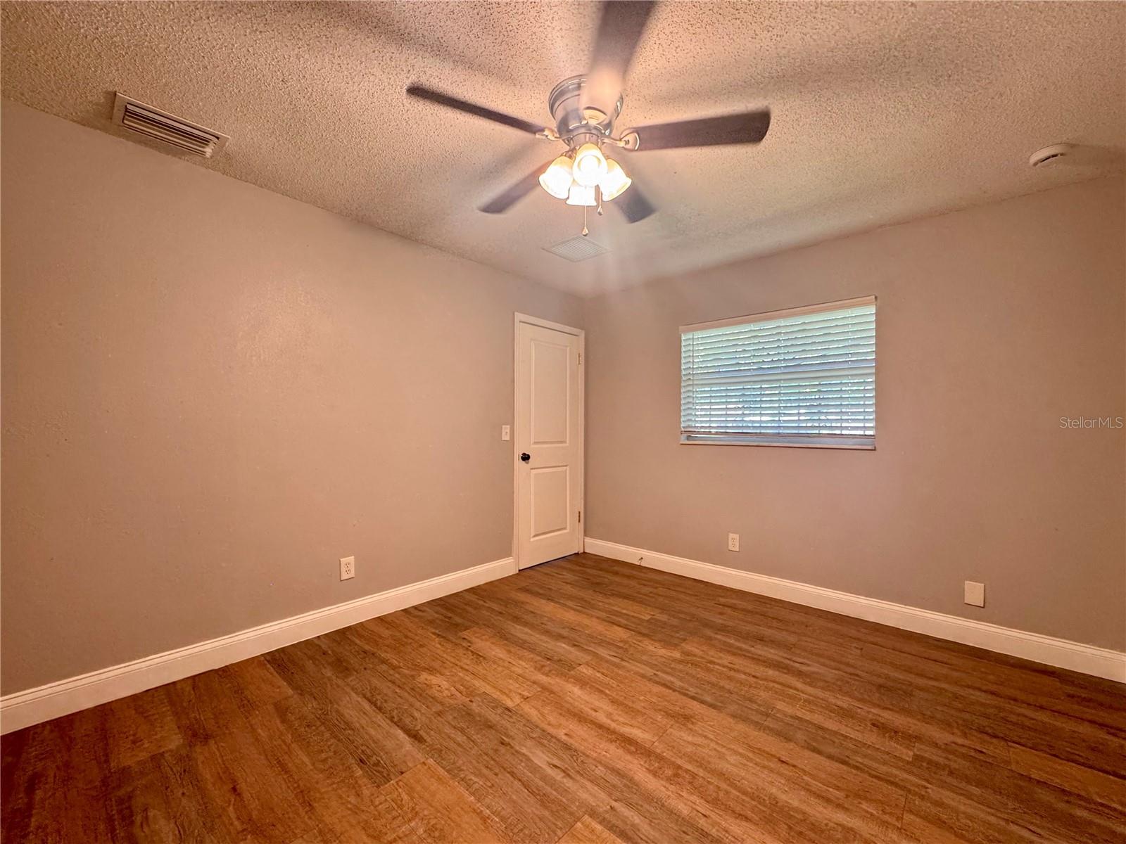 AMERICAN HERITAGE ESTATES - Residential Lease