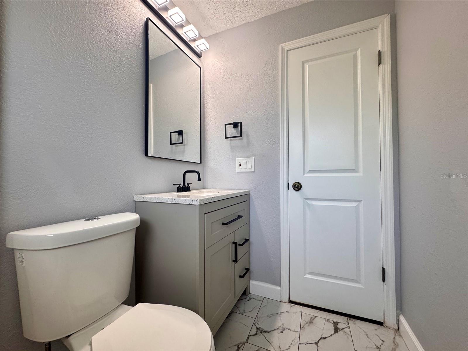 AMERICAN HERITAGE ESTATES - Residential Lease