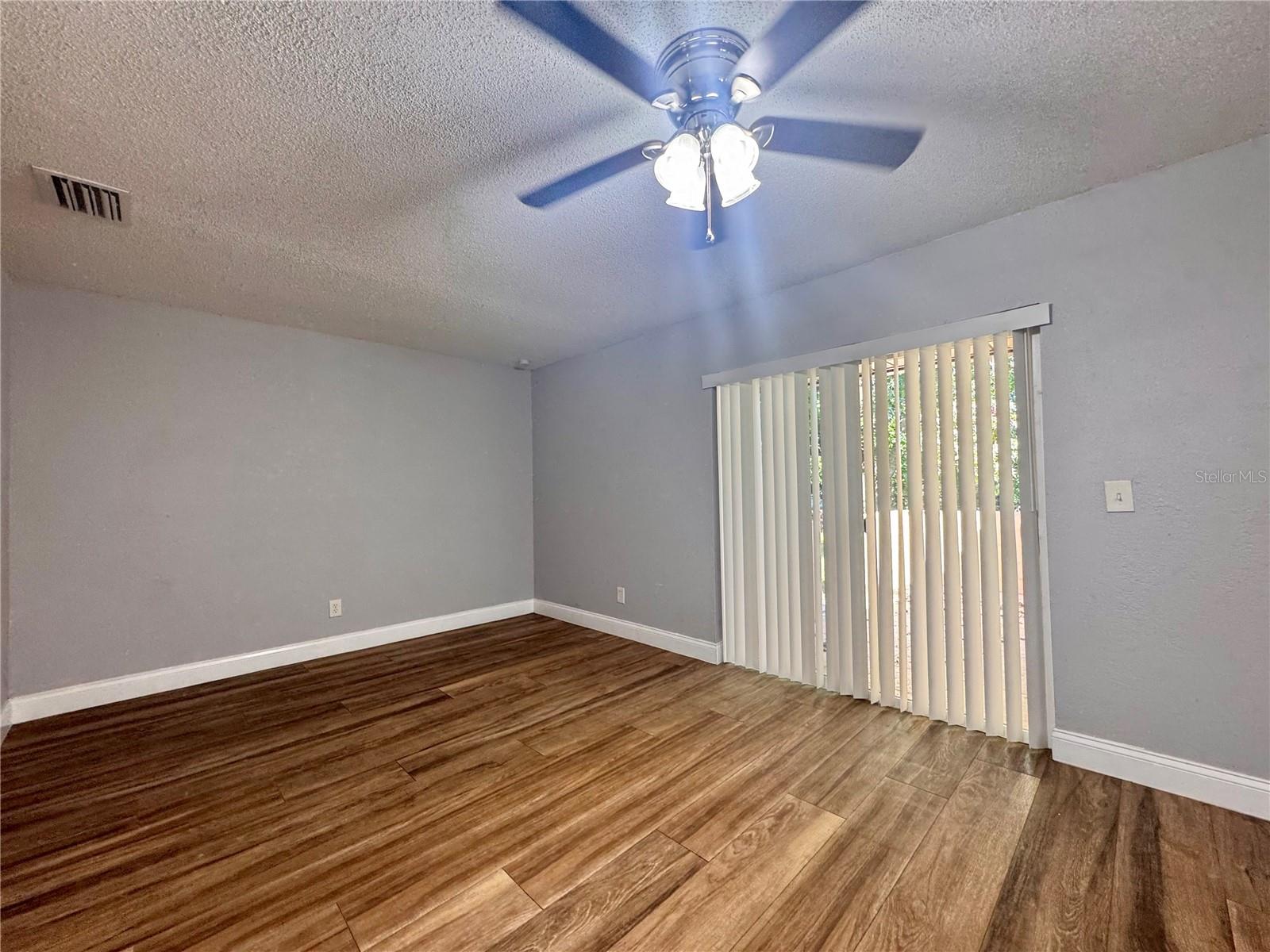 AMERICAN HERITAGE ESTATES - Residential Lease