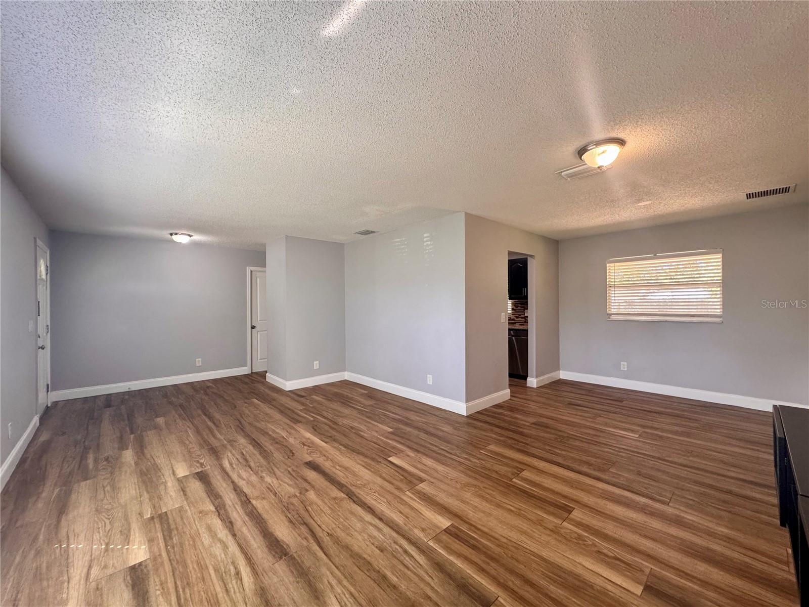 AMERICAN HERITAGE ESTATES - Residential Lease