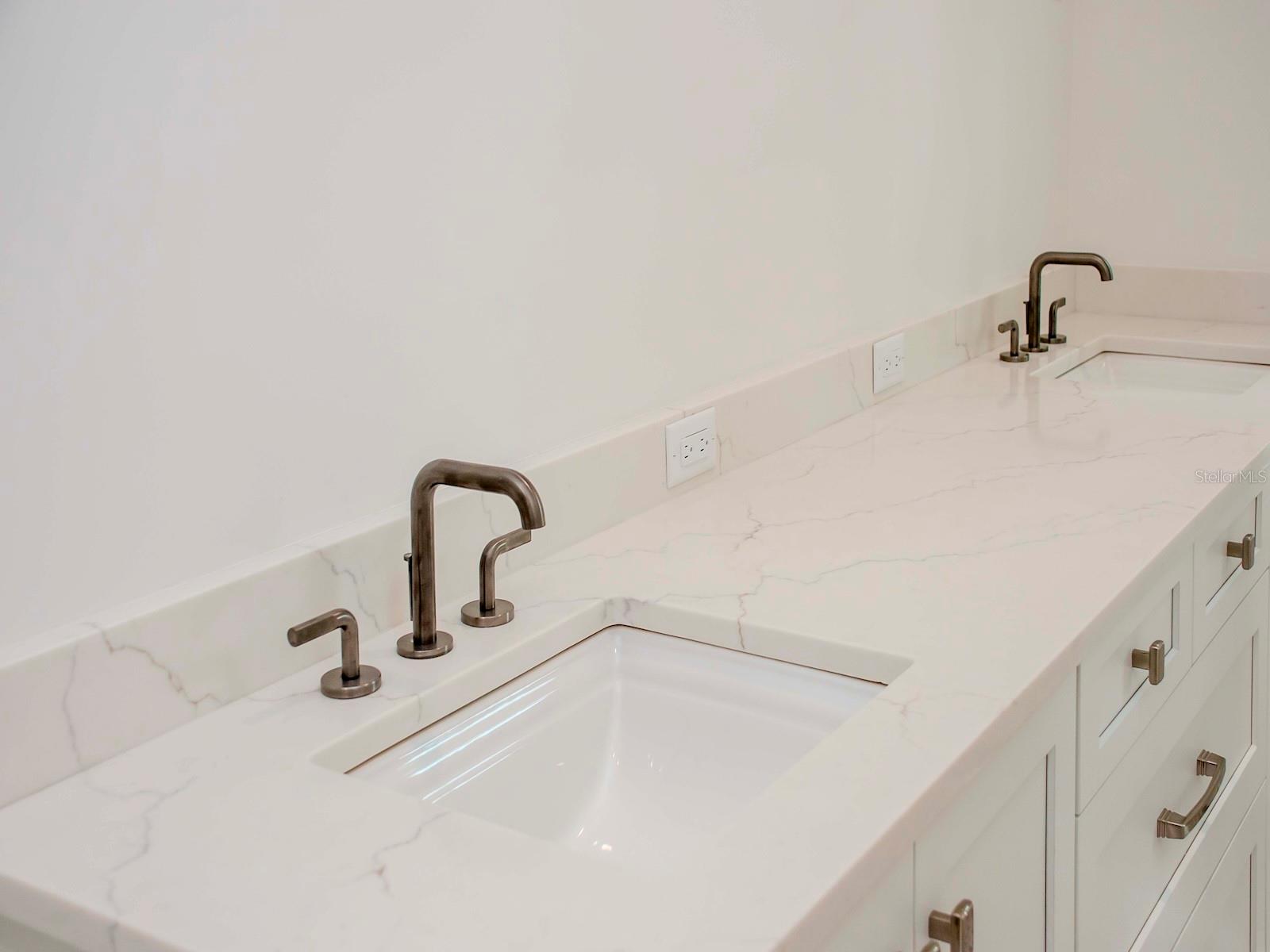 GOLF VIEW PLACE - Residential