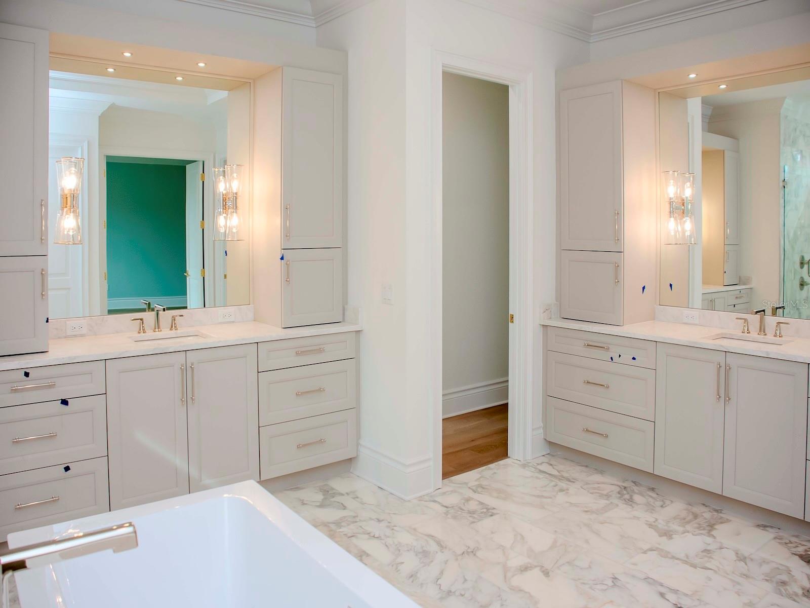 GOLF VIEW PLACE - Residential