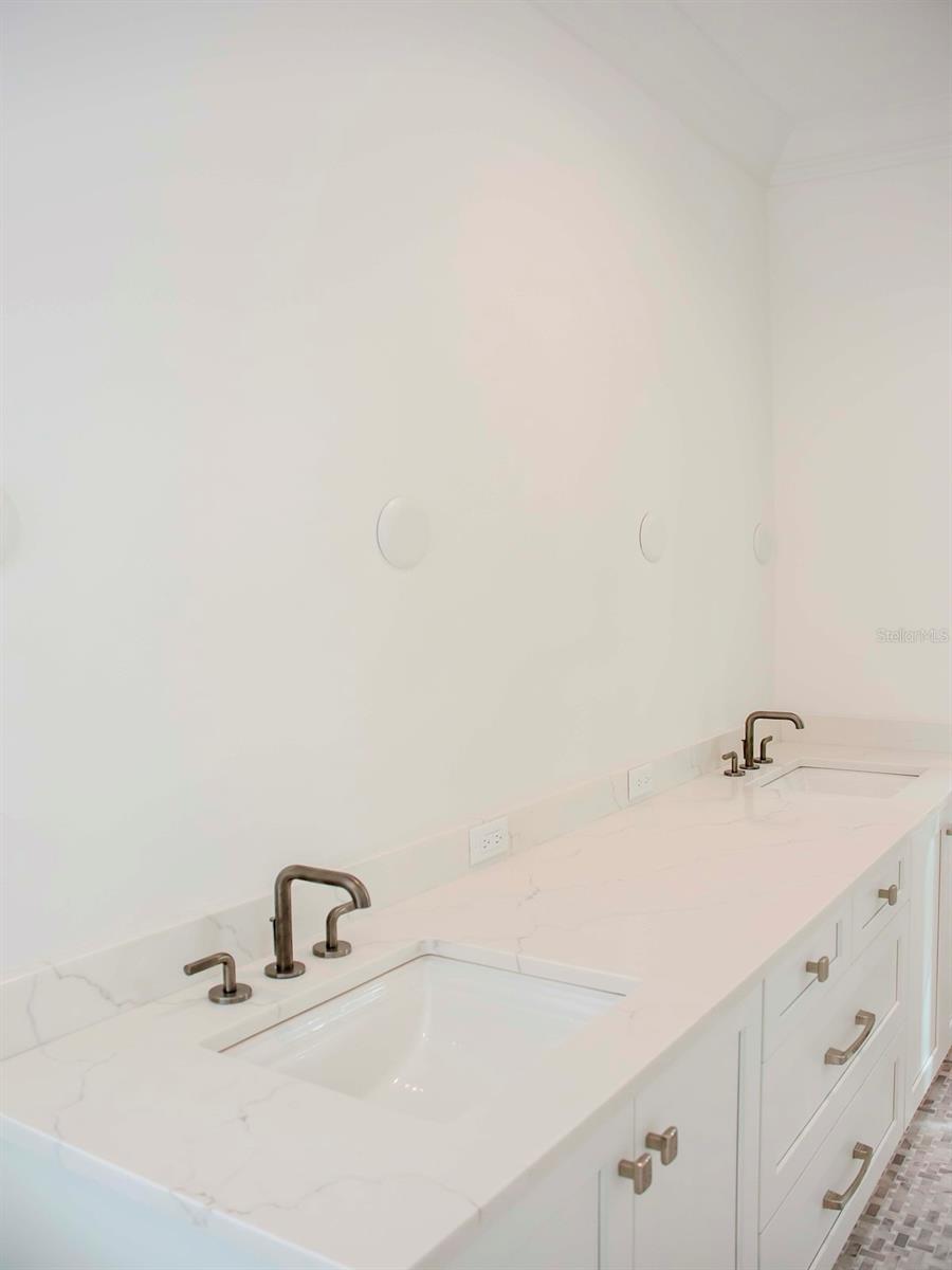 GOLF VIEW PLACE - Residential