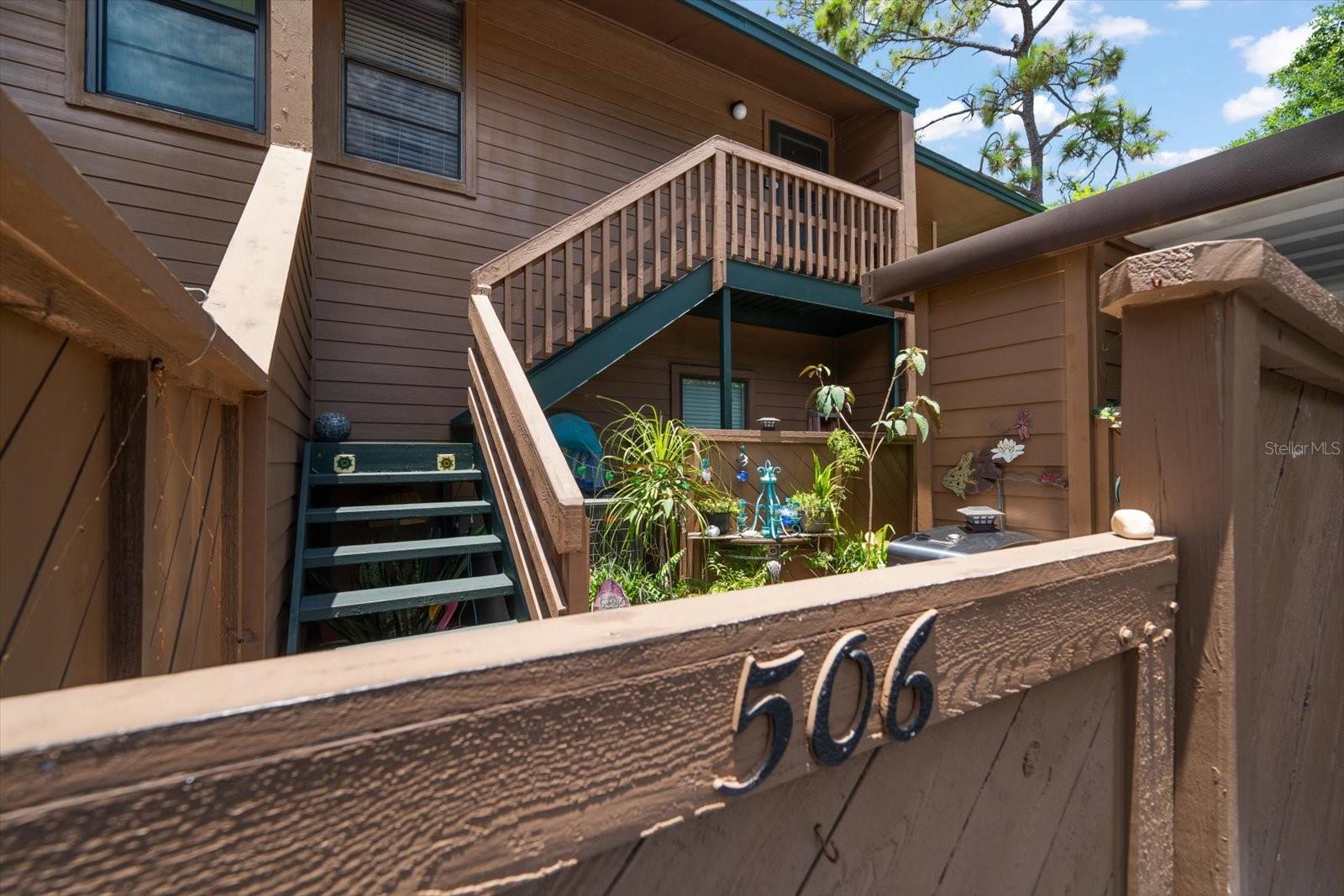 506 LENNOX ROAD W 506
