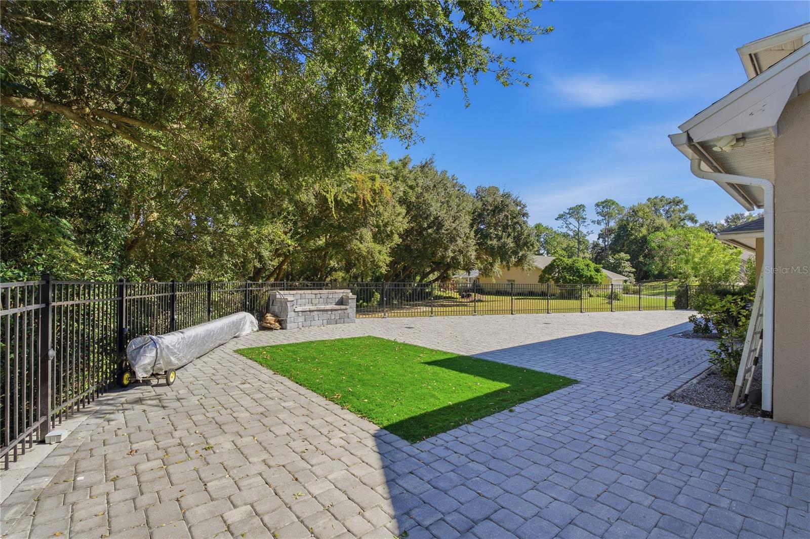 INTERLOCHEN - Residential