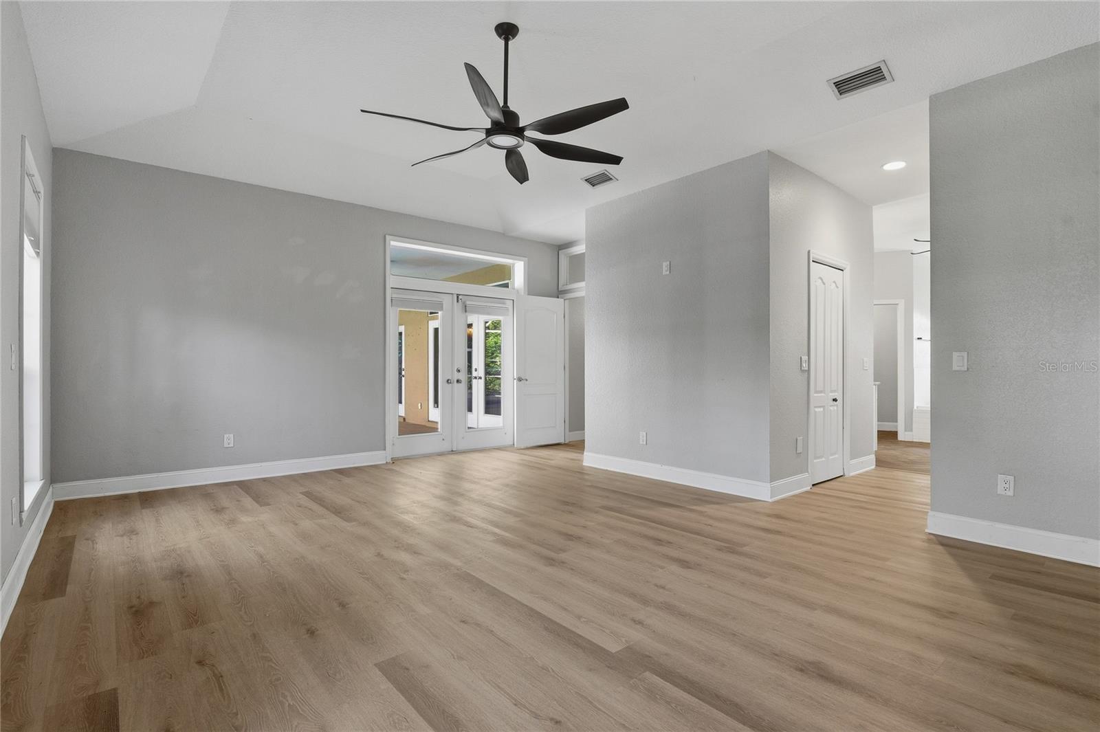 INTERLOCHEN - Residential