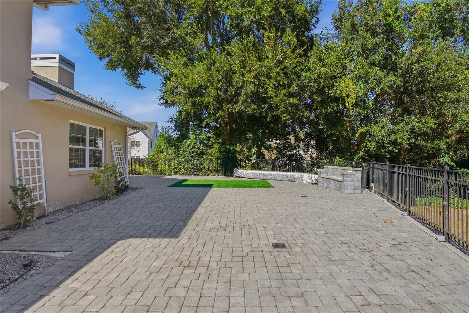 INTERLOCHEN - Residential