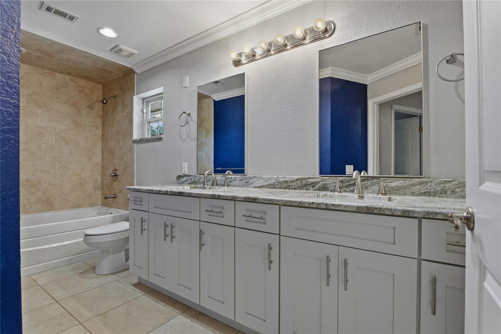 INTERLOCHEN - Residential