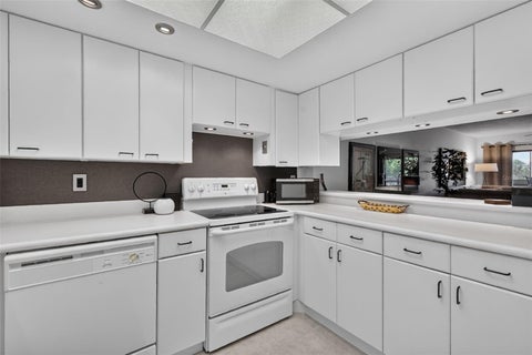 Tiny photo for 101 N Grandview Street #412, Mount Dora, FL 32757 (MLS # G5117155)