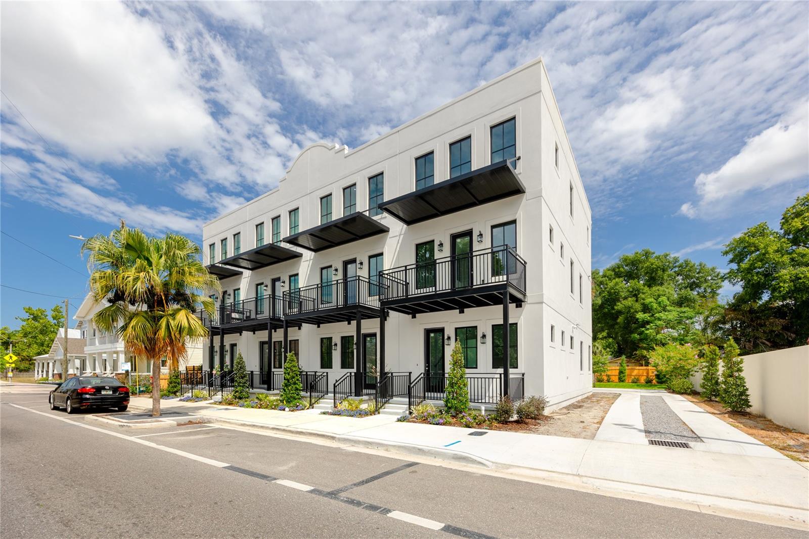 1308 E COLUMBUS DRIVE 2