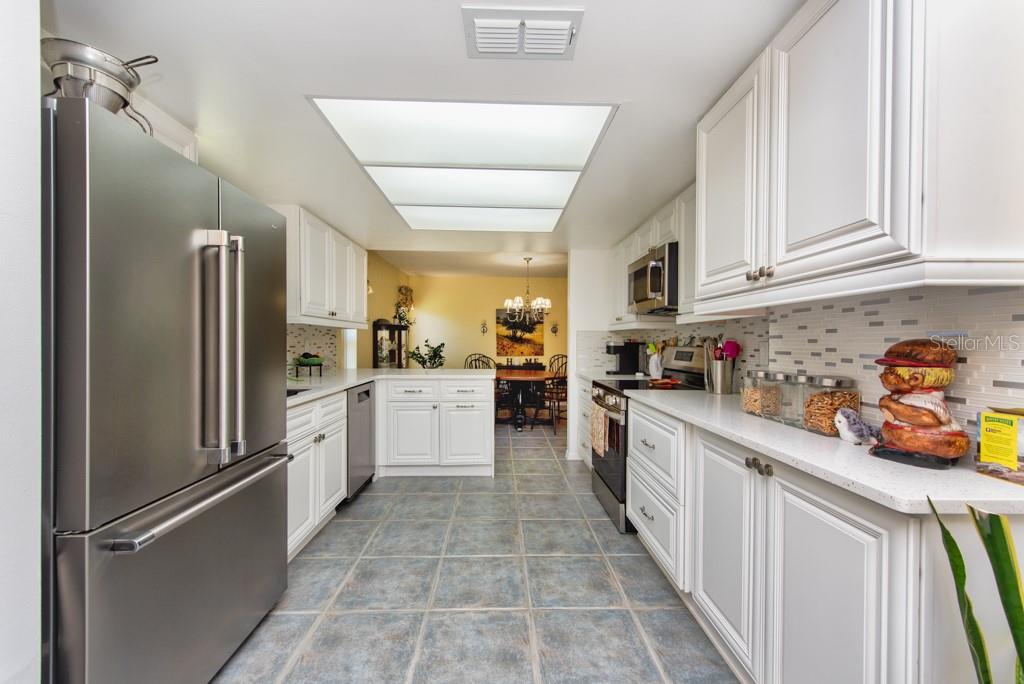 LANCASTER II CONDO - Residential