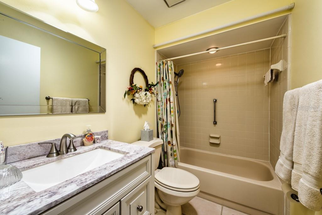 LANCASTER II CONDO - Residential