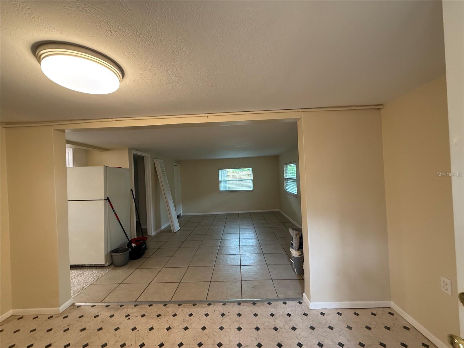 ROOSEVELT GROVES - Residential Income