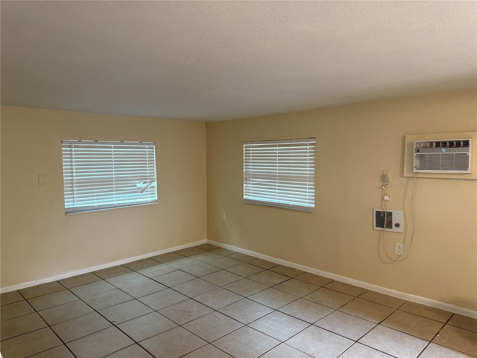 ROOSEVELT GROVES - Residential Income