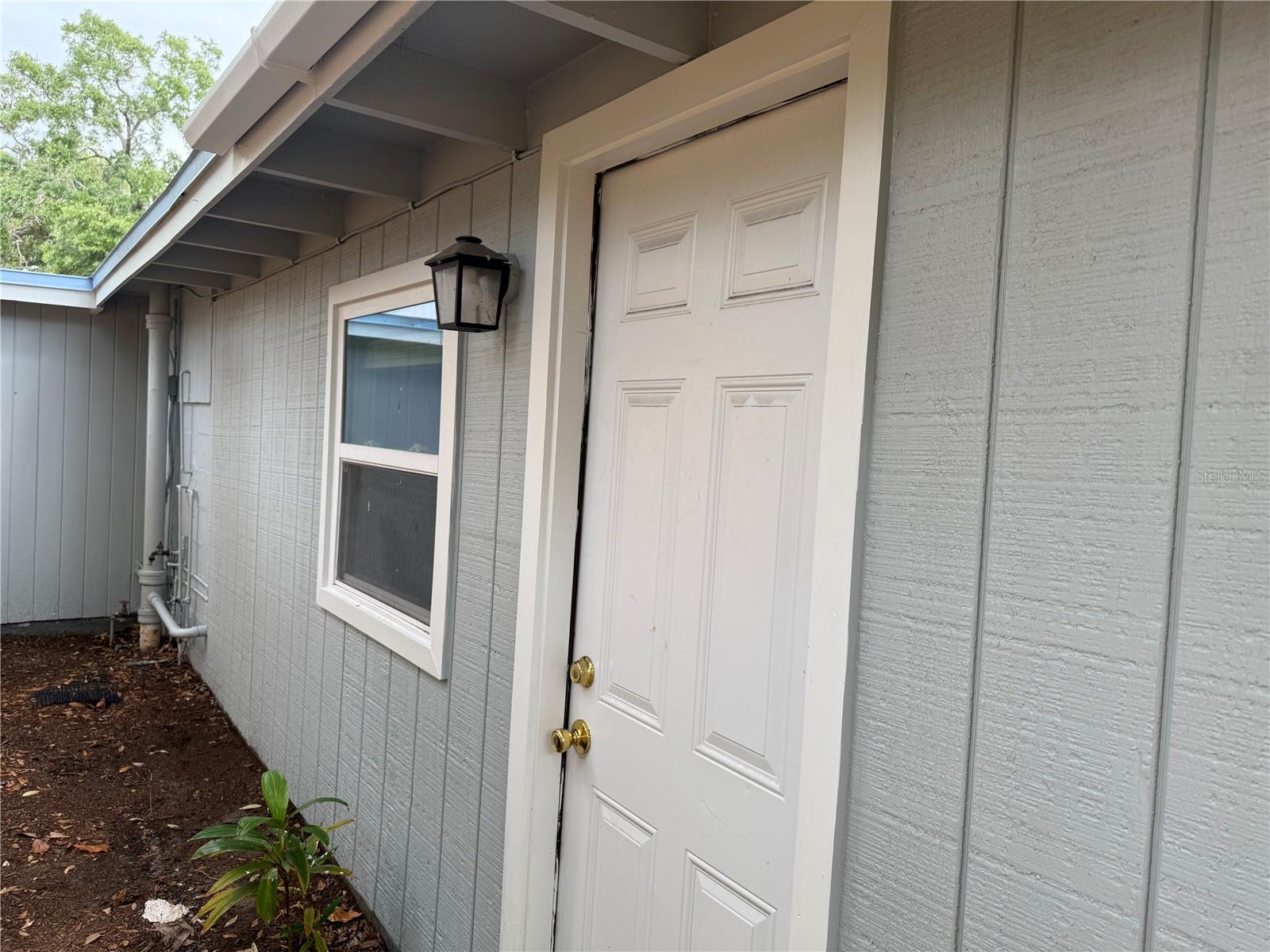 ROOSEVELT GROVES - Residential Income